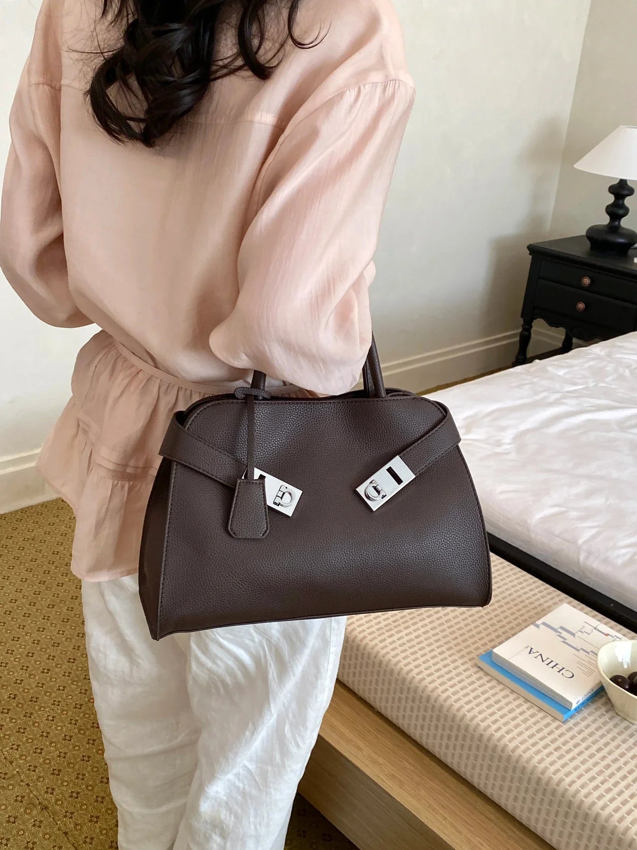 Luxury Brand Diaper Bag, Famous Designer Popular Classic Elegant, Leather Ladies Shoulder Messenger Purse