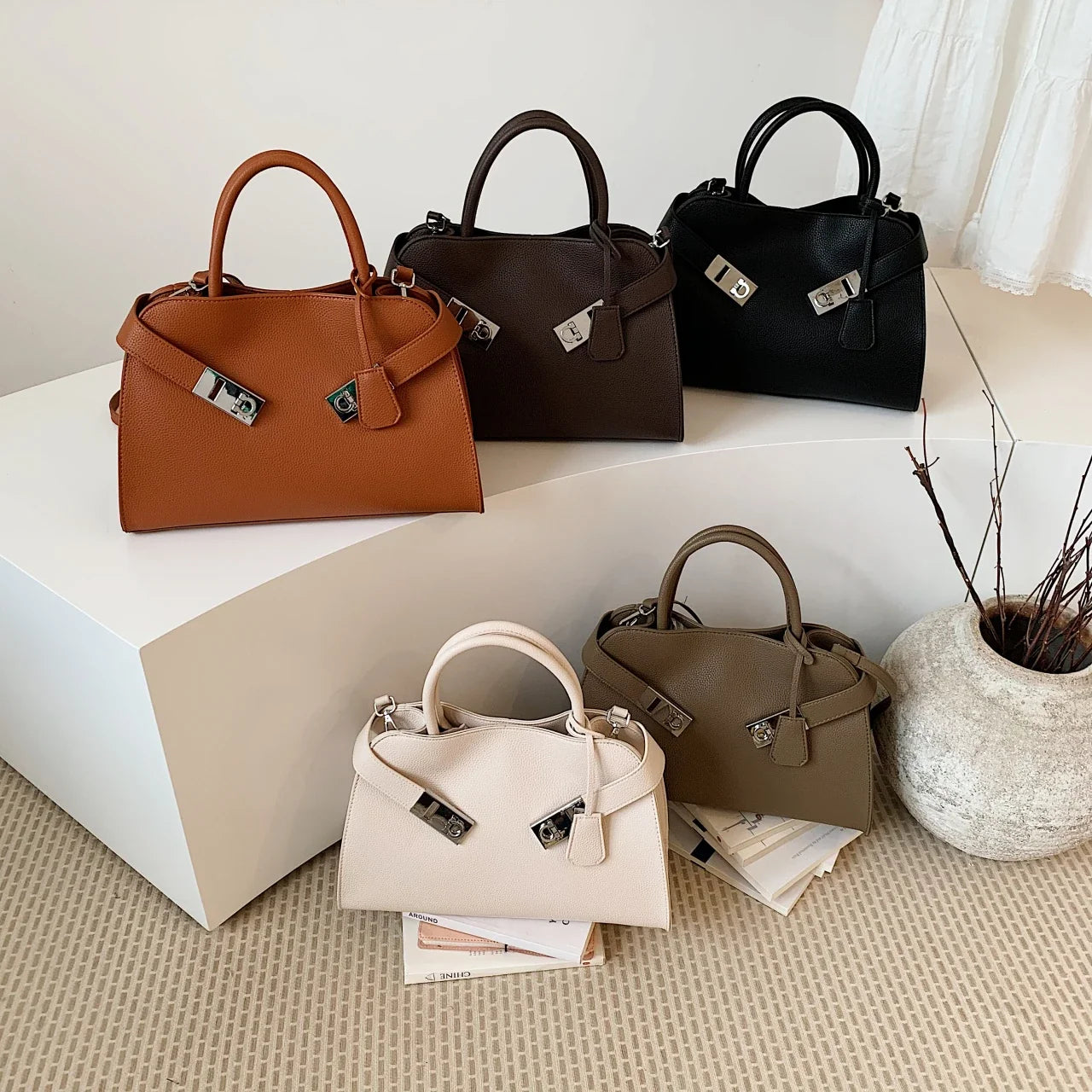 Luxury Brand Diaper Bag, Famous Designer Popular Classic Elegant, Leather Ladies Shoulder Messenger Purse