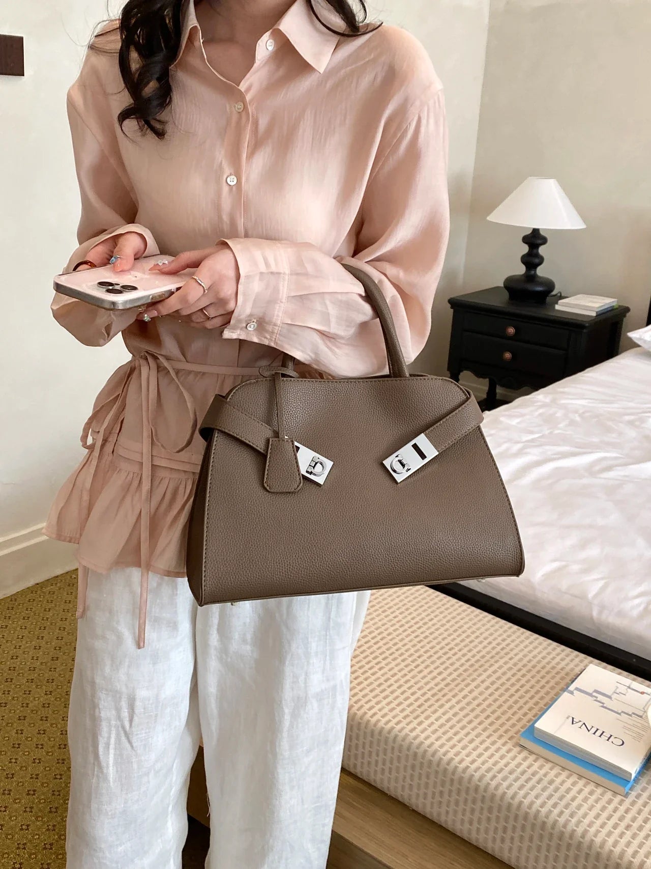 Luxury Brand Diaper Bag, Famous Designer Popular Classic Elegant, Leather Ladies Shoulder Messenger Purse