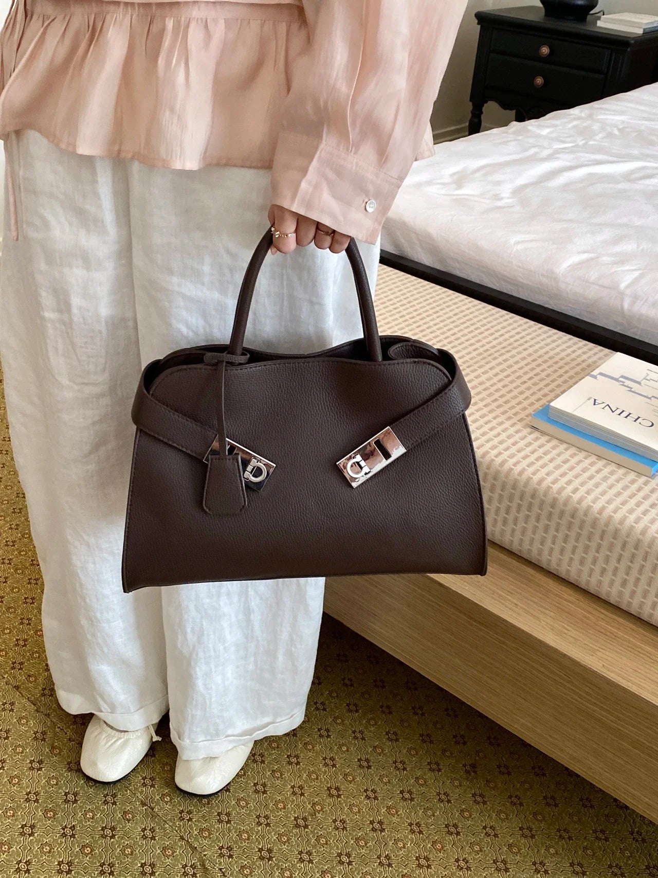 Luxury Brand Diaper Bag, Famous Designer Popular Classic Elegant, Leather Ladies Shoulder Messenger Purse