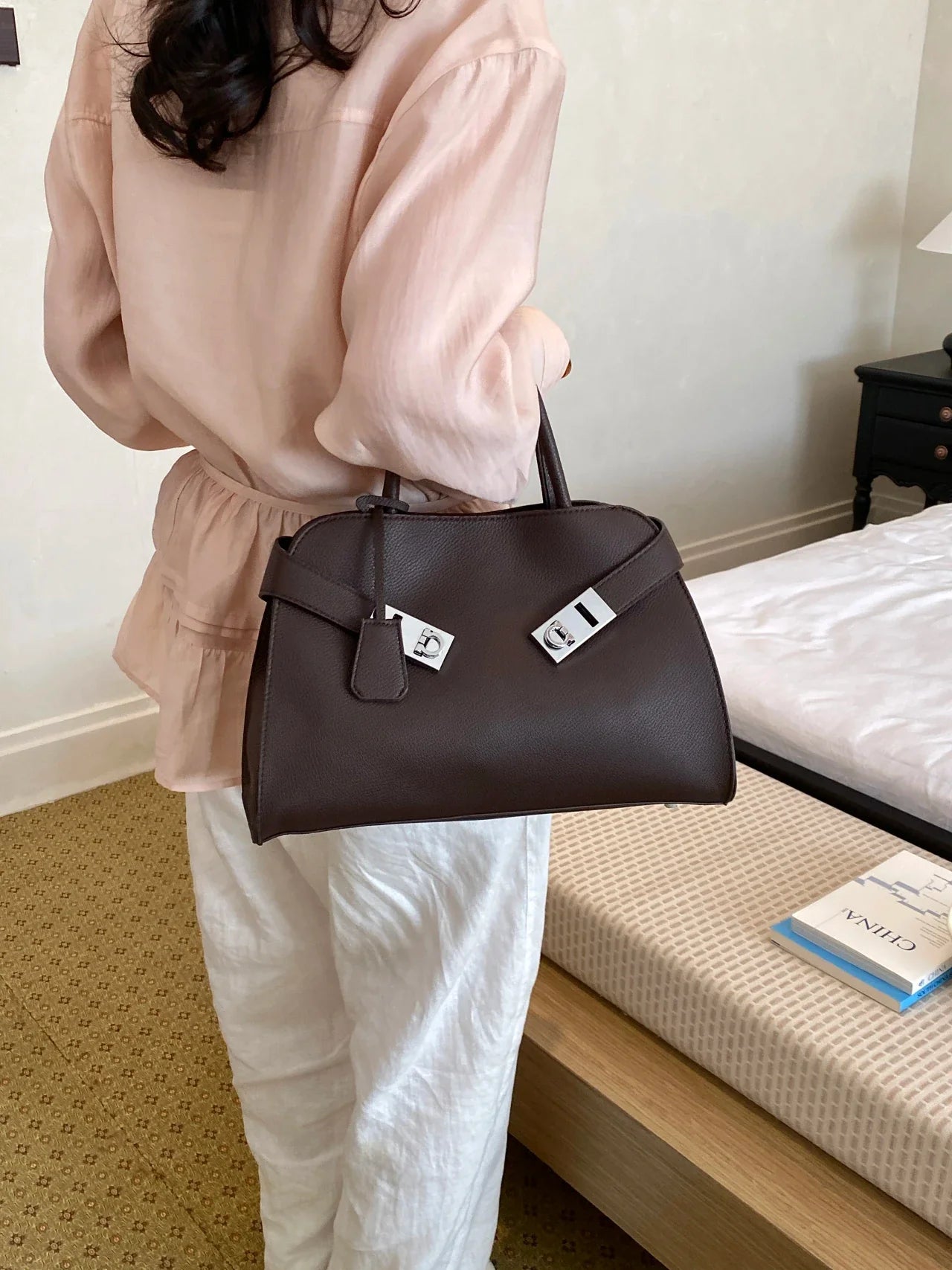 Luxury Brand Diaper Bag, Famous Designer Popular Classic Elegant, Leather Ladies Shoulder Messenger Purse