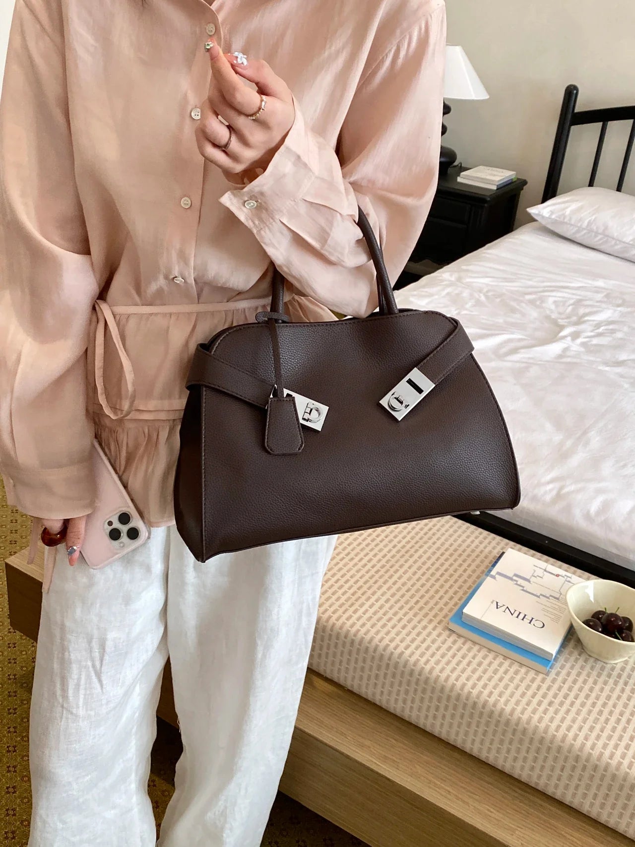 Luxury Brand Diaper Bag, Famous Designer Popular Classic Elegant, Leather Ladies Shoulder Messenger Purse